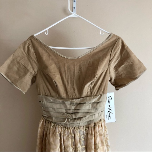 Queen of Heartz Dress w/ Embroidered Floral Skirt - Picture 2 of 9